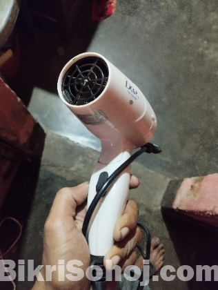 Hair dryer